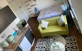 Accommodation Hub Studio 1